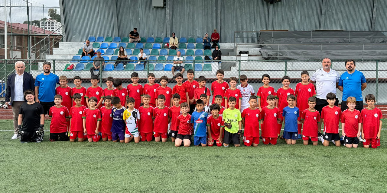 Çaykurspor Yaz Futbol Okulu Geleceğin Yıldızlarını Yetiştiriyor
