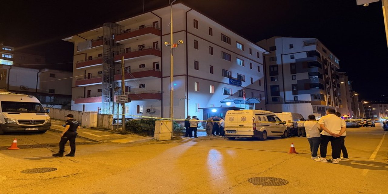 Arsin'de otoparktaki araçların üzerine insansız hava aracı düştü