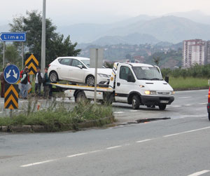 Rize'de Trafik Kazası: 1 Yaralı