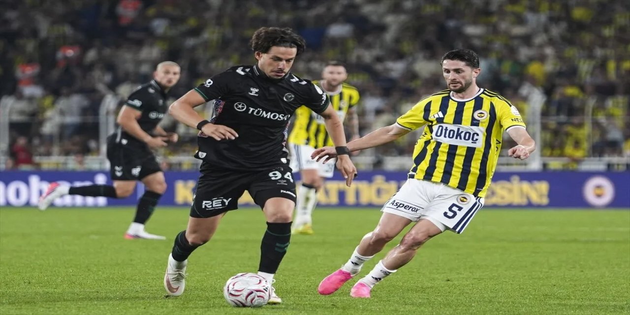 Fenerbahçe, Konyaspor'u farklı geçti