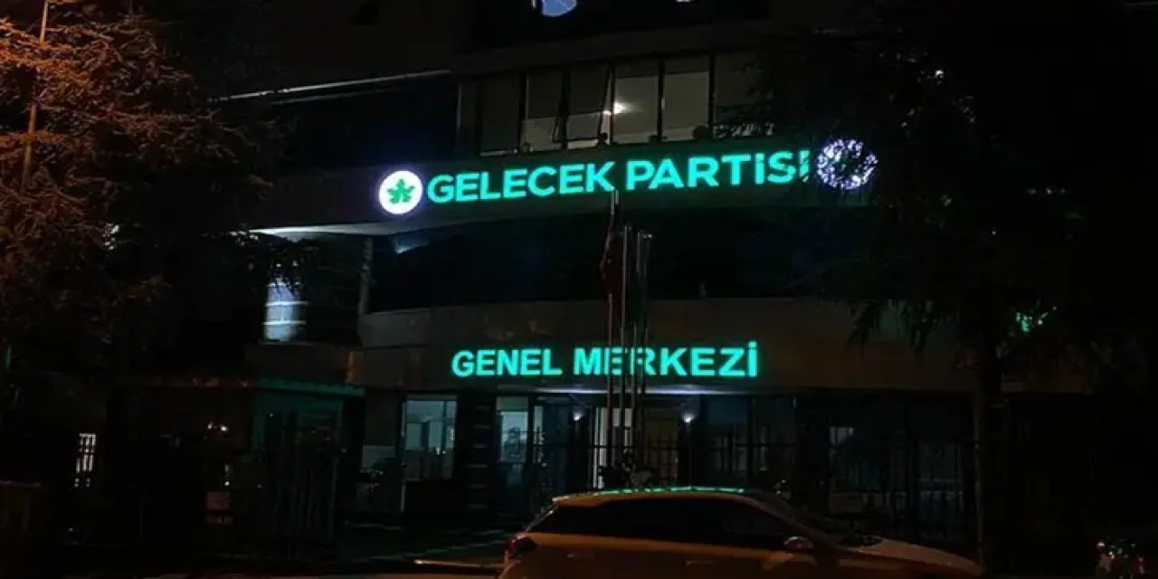Gelecek Partisi resmen feshedildi