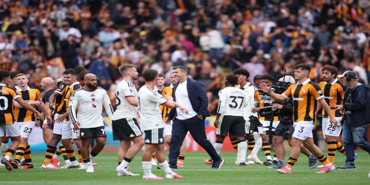 Hull City, Premier Lig'e Manchester United galibiyetiyle döndü