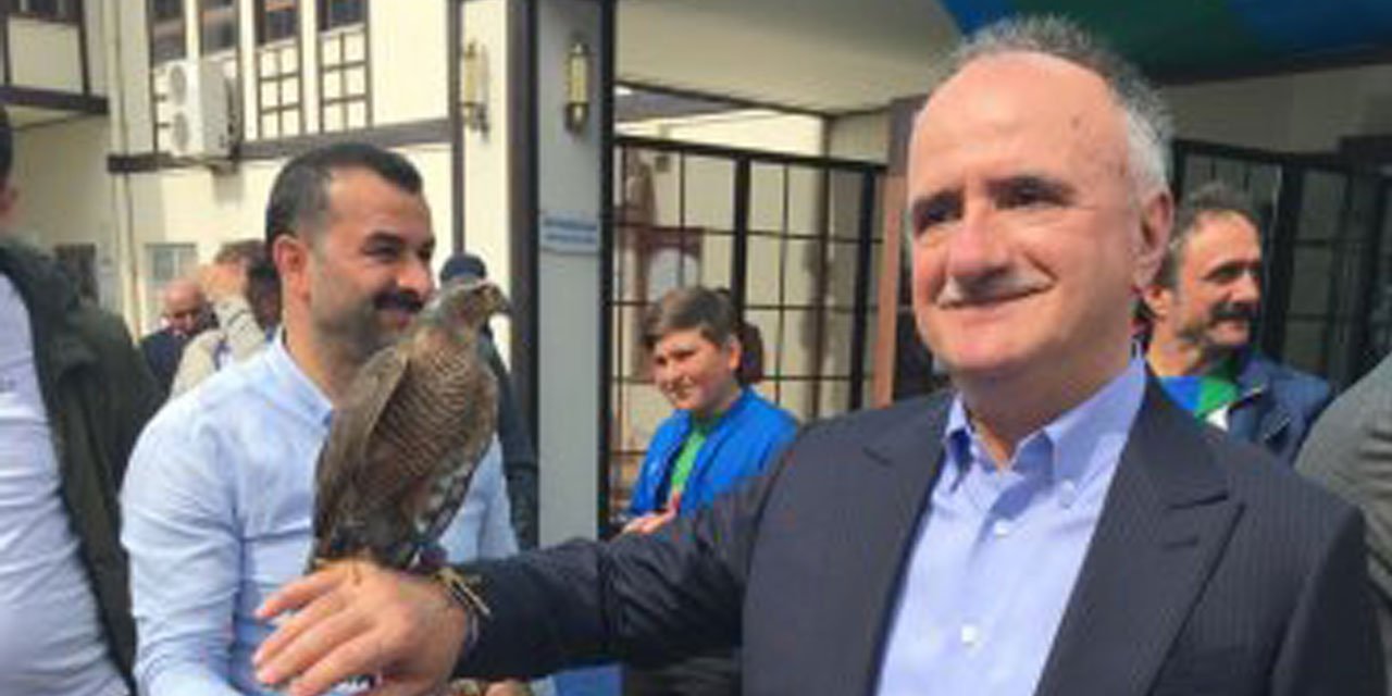 Çaykur Rizespor Başkanı Saruhan’dan Gelecek Vizyonu: "Rize’ye Modern Bir Stadyum ve Güçlü Altyapı Kaçınılmazdır"