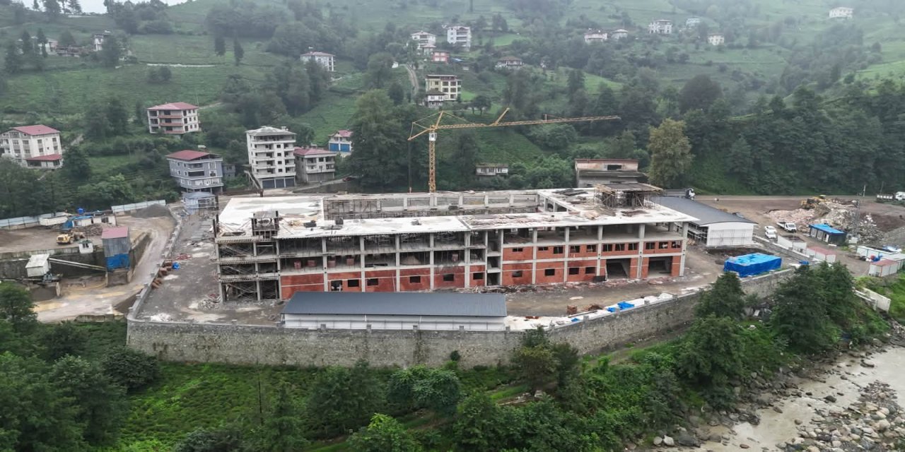 Rize İl Özel İdaresi’nin Yeni Kompleksinde %60 Fiziki Gerçekleşme