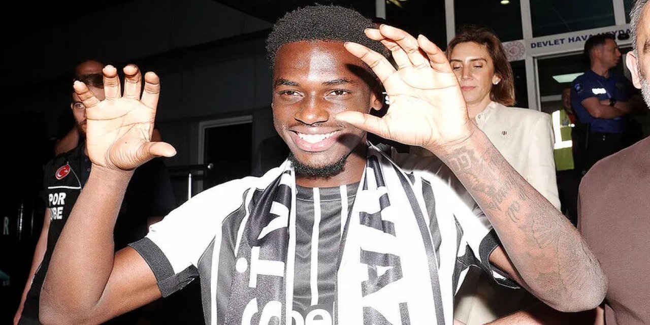 Beşiktaş, Ernest Poku ile sözleşme imzaladı