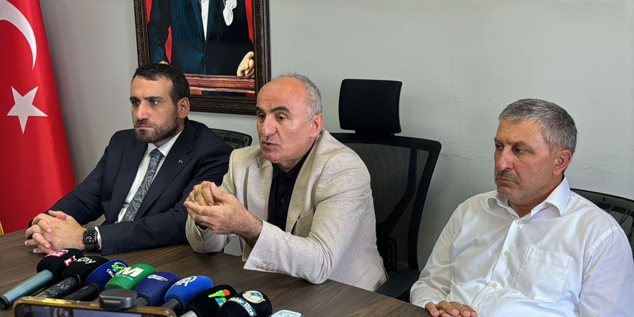 Mertoğlu: “Anayasa değişikliğini Türkiye için istiyoruz, Erdoğan için istemiyoruz “