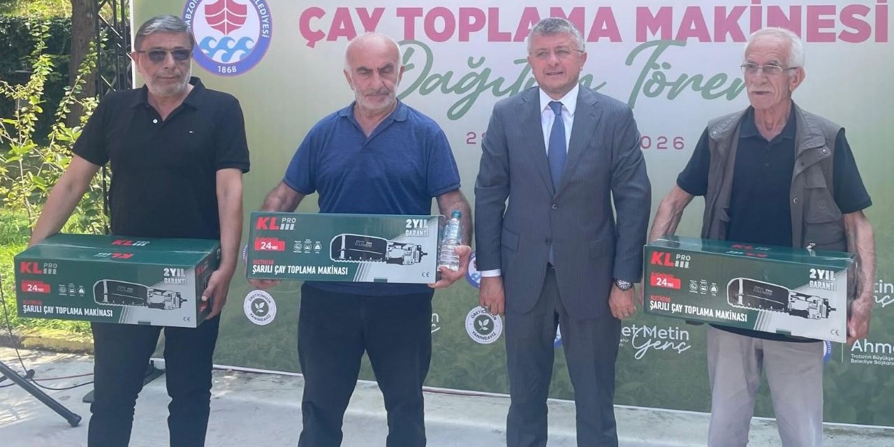 Trabzon’da çay üreticilerine şarjlı çay toplama makinesi hibe edildi