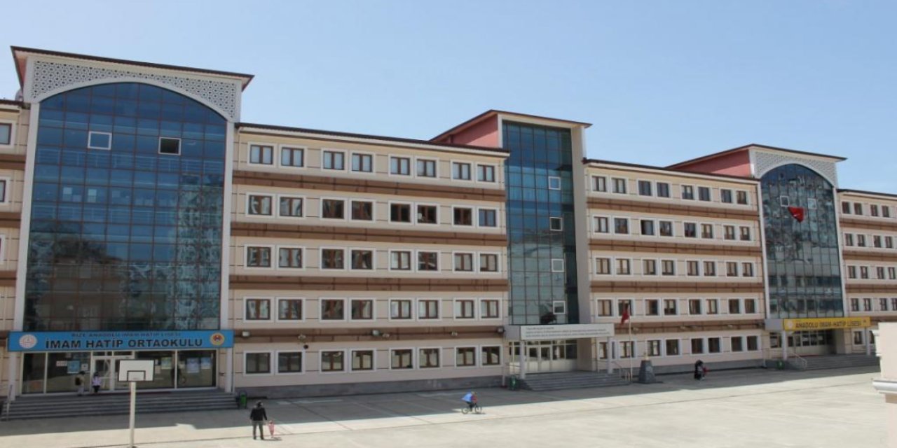 Rize Anadolu İmam Hatip Lisesi’nde Müdürü Görevden Alma Krizinde Veli Tepkisi: "Liyakat ve Kamu Yararı Nerede?"