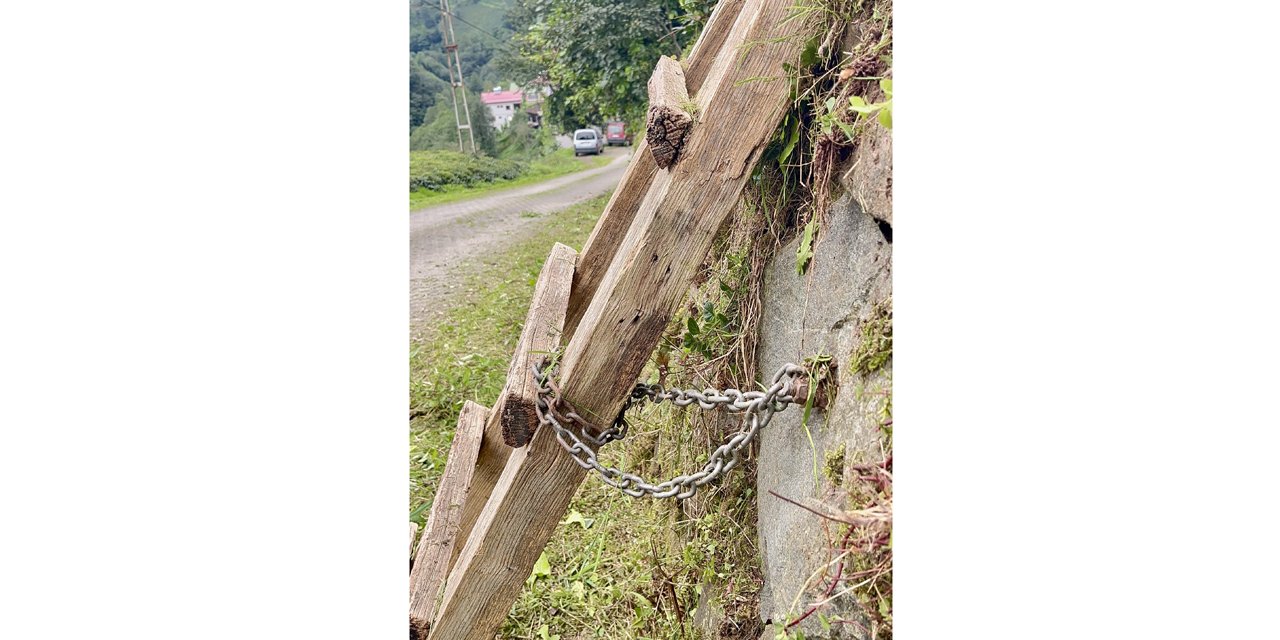 Rize'de merdiven hırsızlığına "Karadeniz usulü" çözüm: Duvarı deldi, merdiveni zincirledi