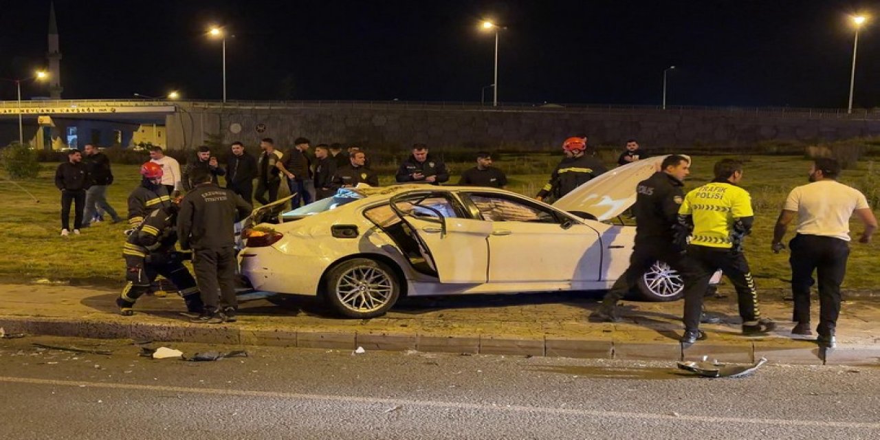Takla atan otomobildeki 4 kişi yaralandı