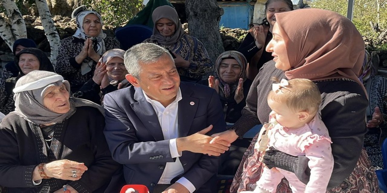 Özel, Ardahan’da kadınlarla buluştu