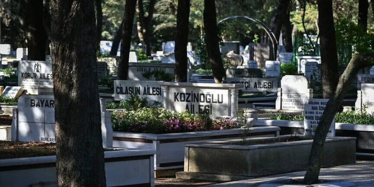 Eski MİT görevlisi Kaşif Kozinoğlu'nun mezarı açıldı
