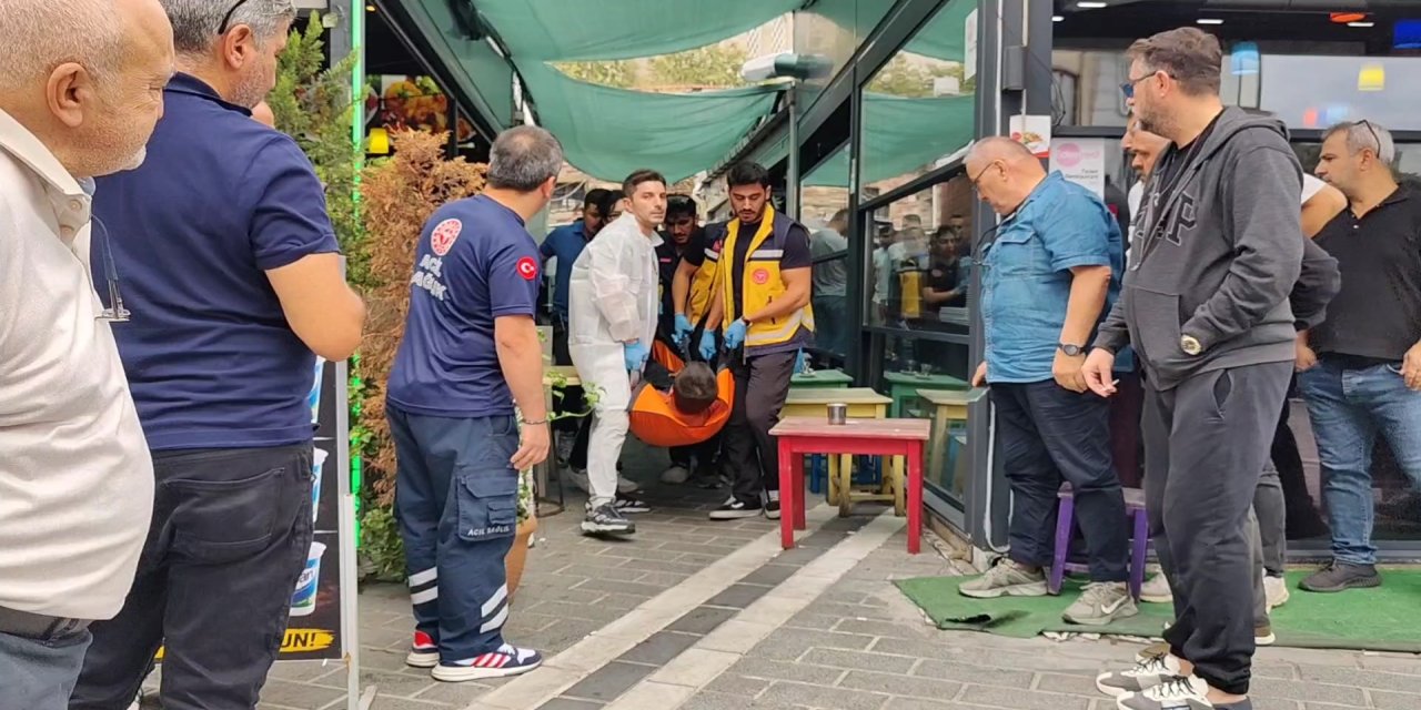 Fatih’te döviz bürosunda silahlı kavga: 2 ölü, 2 yaralı