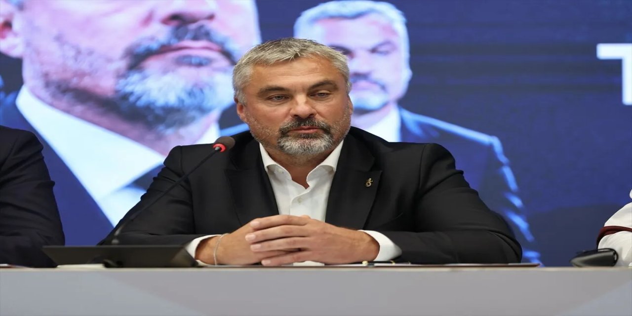 Trabzonspor'da teknik direktör Thomas Reis için imza töreni düzenlendi