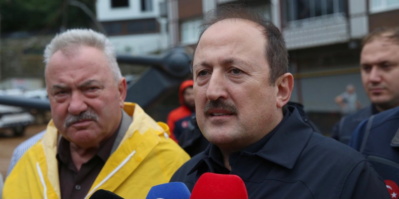 AFAD Başkanı Pehlivan Memleketi Rize'de İncelemelerde Bulundu: "Can Kaybı Olmaması En Büyük Tesellimiz"
