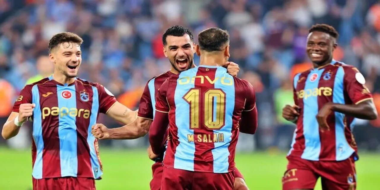 Trabzonspor Salah'ın "hat-trick" yaptığı maçta Galatasaray'ı farklı mağlup etti