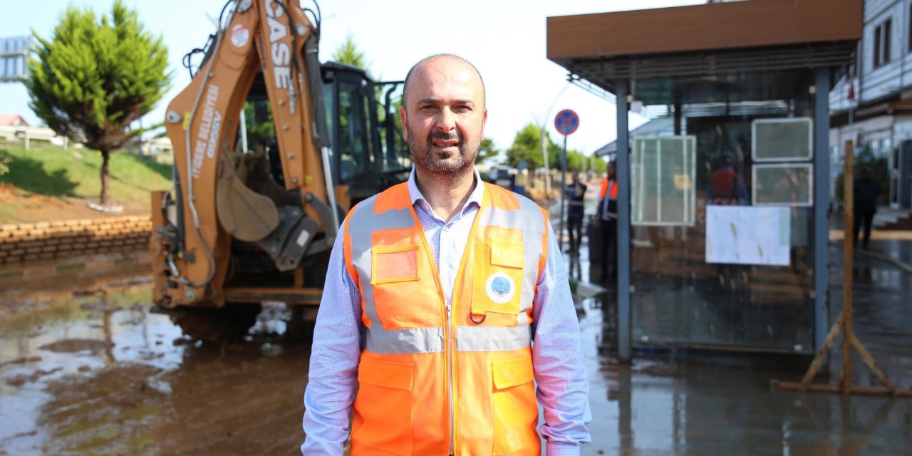 Rize'de sağanağın ardından temizlik ve hasar tespit çalışmaları sürüyor
