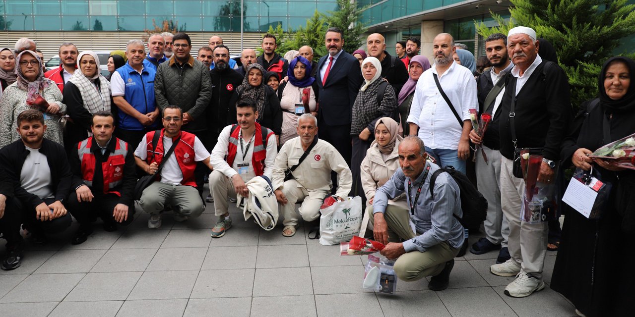 Şehit aileleri, Umre Programı'ndan döndü