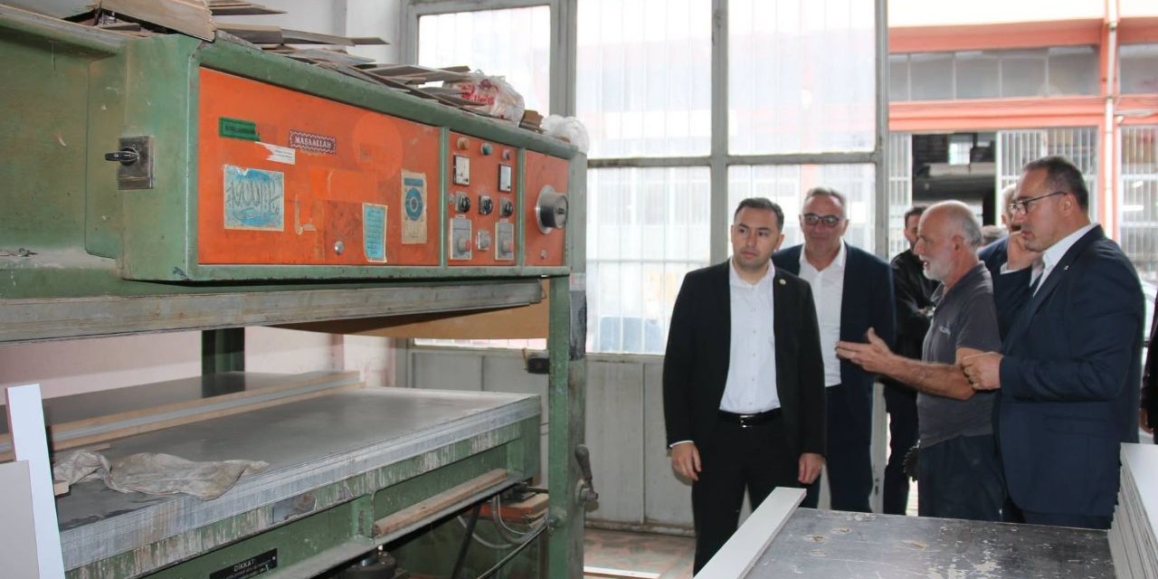 Ardeşen Kaymakamı İmalat Sanayi Esnafını Ziyaret Etti, Talepleri Dinledi