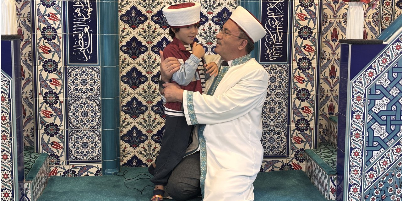 5 yaşındaki Altan'dan cami imamına duygu dolu kavuşma