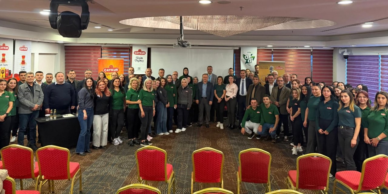 ÇAYKUR’dan Ankara’da Satış Zirvesi: Genel Müdür Yusuf Ziya Alim Bayiler ve Saha Ekipleriyle Bir Araya Geldi