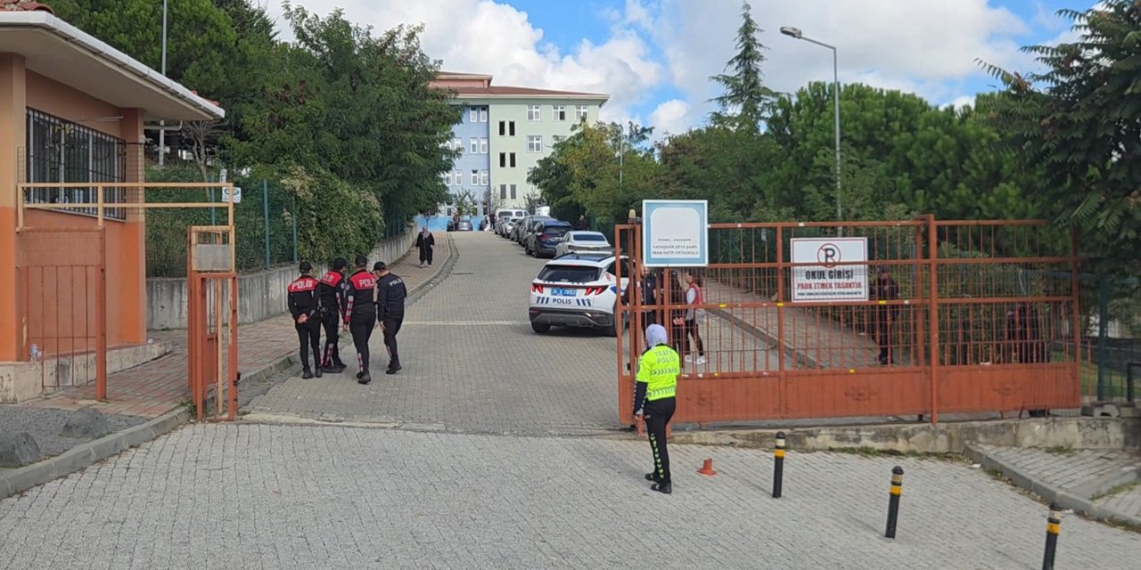 Başakşehir'de okulda kavgada 1 öğrenci hayatını kaybetti, 7 yaralı