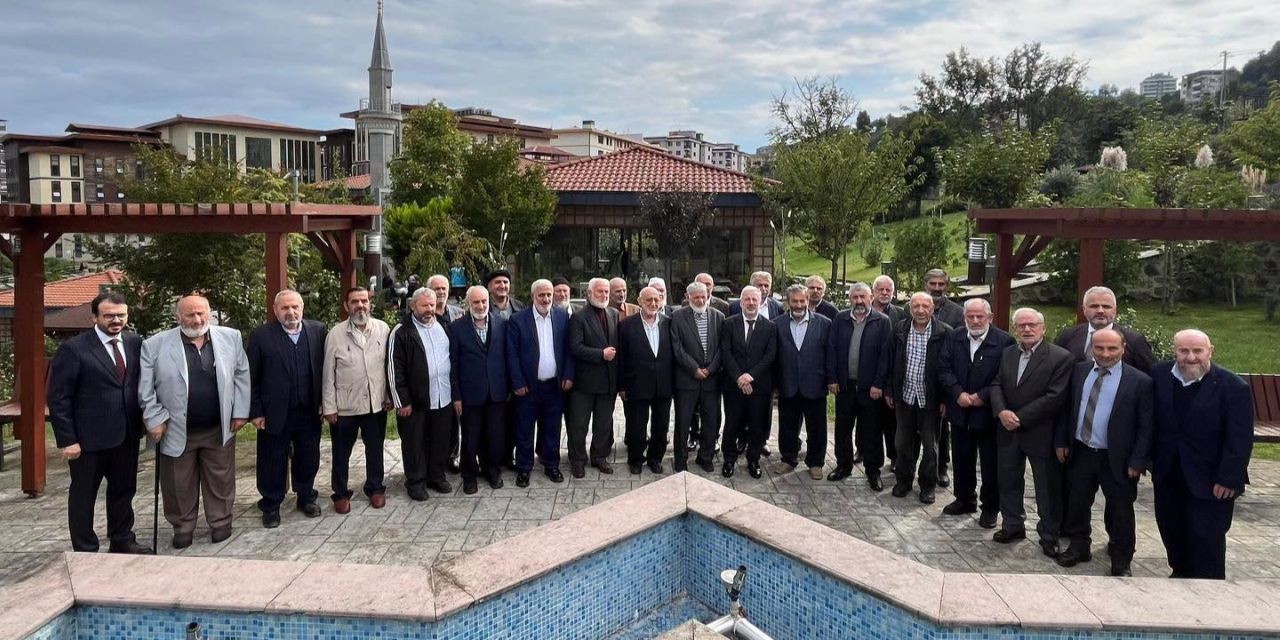 Rize'de Emekli Din Görevlileriyle Vefa Buluşması Düzenlendi
