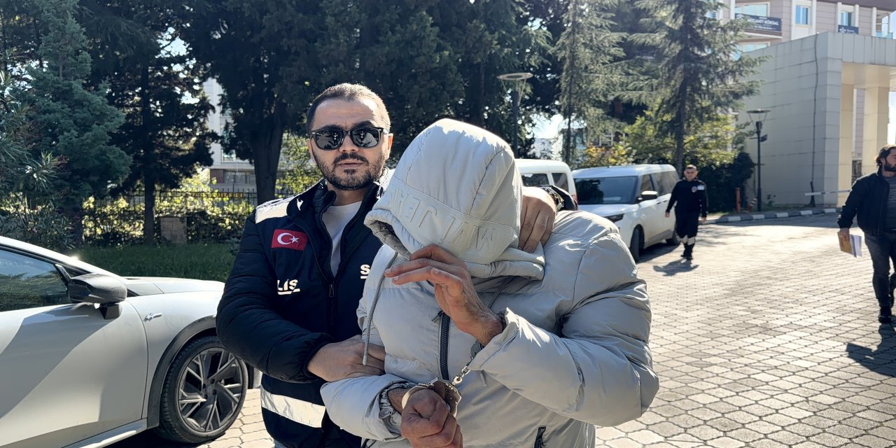 Eşini kıskançlık nedeniyle bacak ve sırtından bıçakla yaraladı