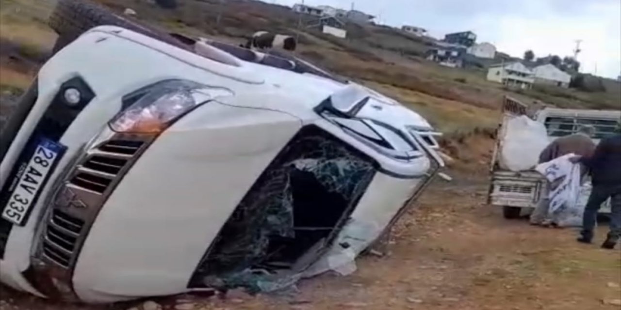 Sis Dağı Yaylası'nda kamyonet, uçuruma yuvarlandı: 1'i ağır 4 yaralı