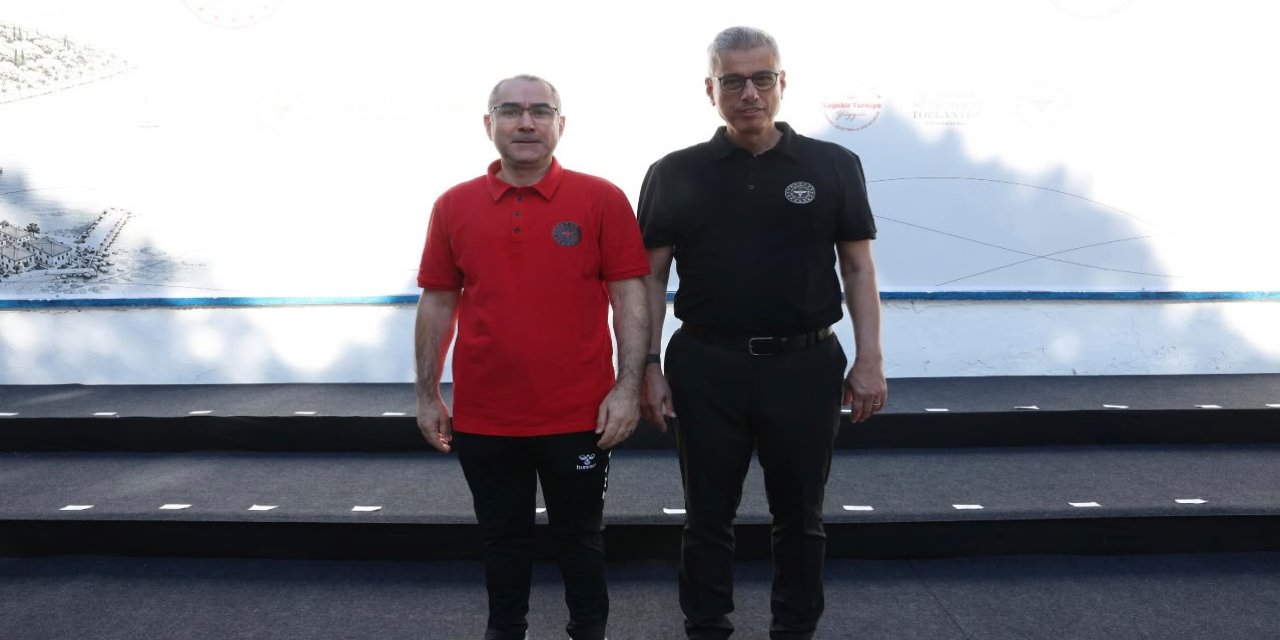 Prof. Dr. Gökhan Demiral Rize’nin Sağlık Yatırımlarını Bakanlığa Aktardı