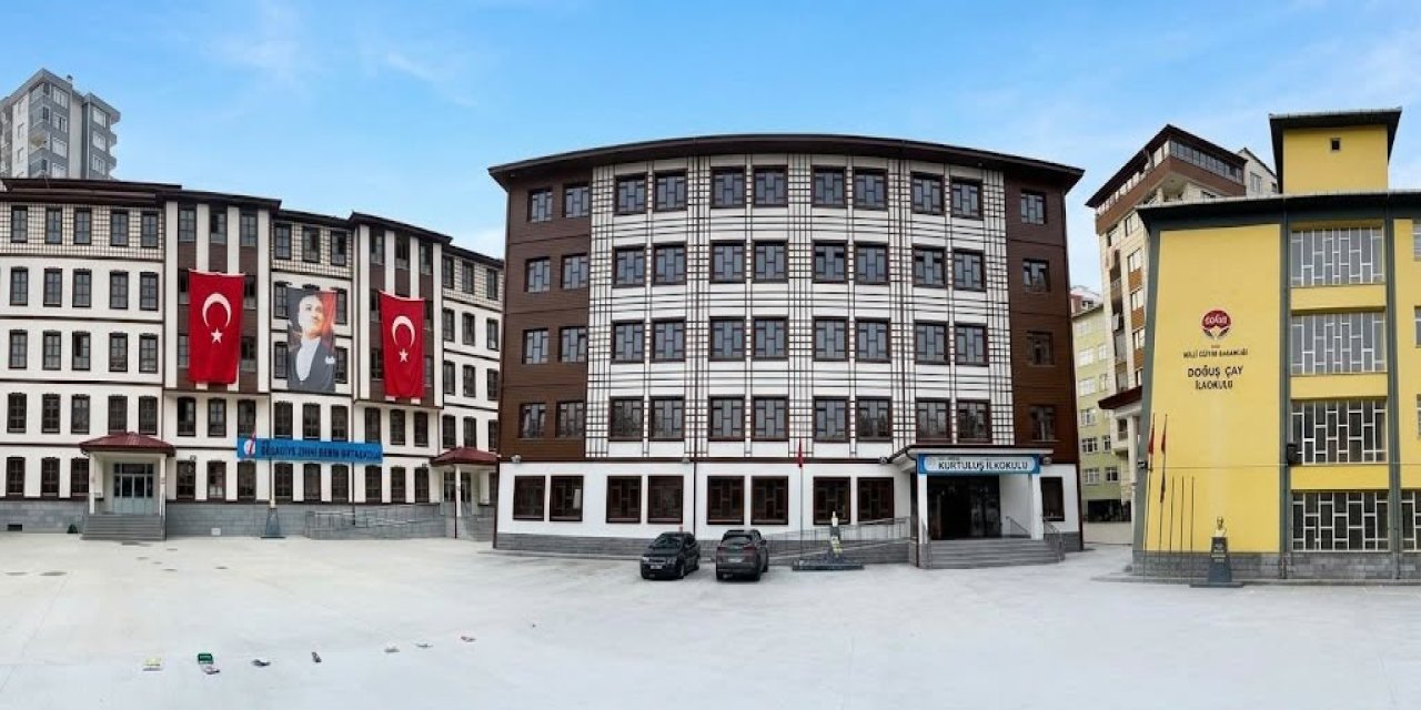 Rize’de Okullarda Sinek Alarmı: Öğrenciler Sınıflara Hapsoldu!