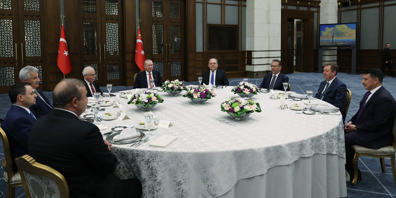 Cumhurbaşkanı Erdoğan, yüksek mahkeme başkanlarıyla yemekte bir araya geldi