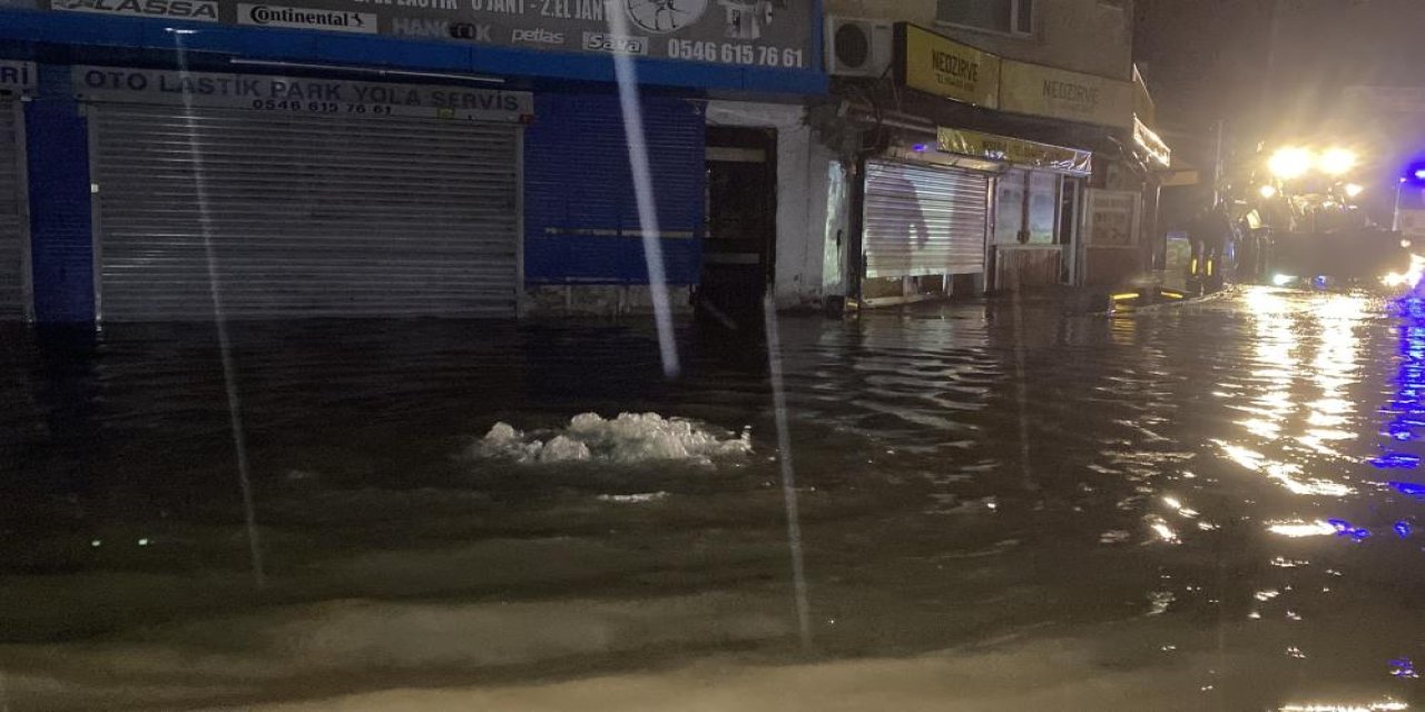 Sarıyer’de selde yolun karşısına geçmeye çalışırken düşen bir kişi hayatını kaybetti