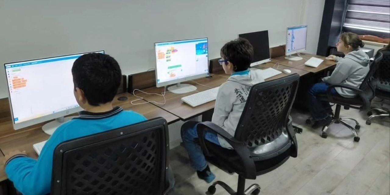 Rize Hemşin'de Avrupa Kodlama Haftası Coşkusu