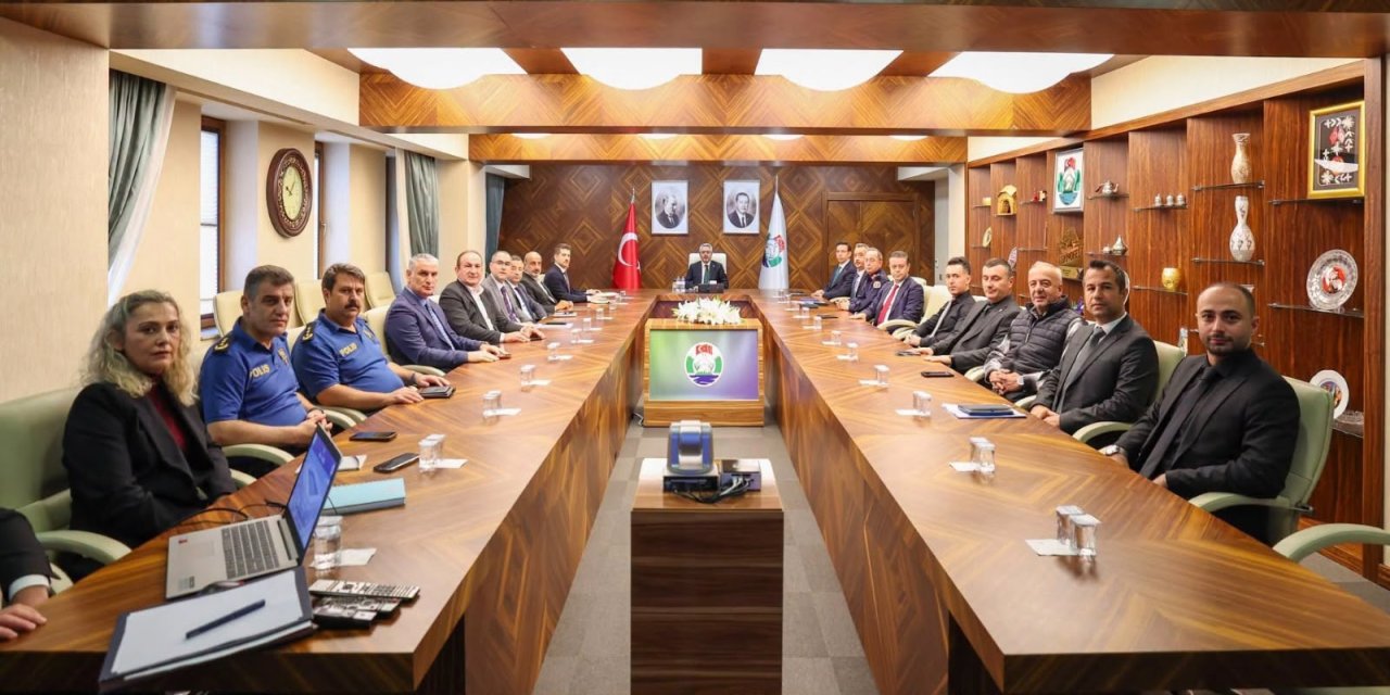 Rize İl Spor Güvenlik Kurulu’ndan Örnek Adım: Çaykur Rizespor - Trabzonspor Karadeniz Derbisinde Yasak Değil Fair-Play Kazandı