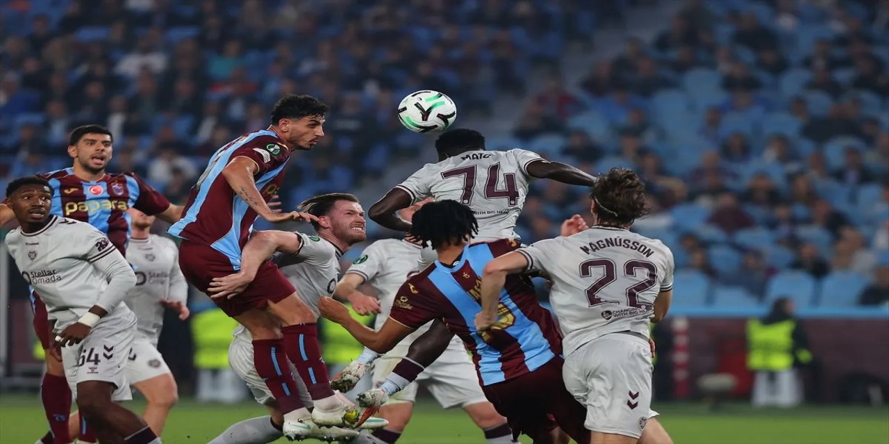 Trabzonspor Avrupa'da Hearts'ı 2 Golle Geçti