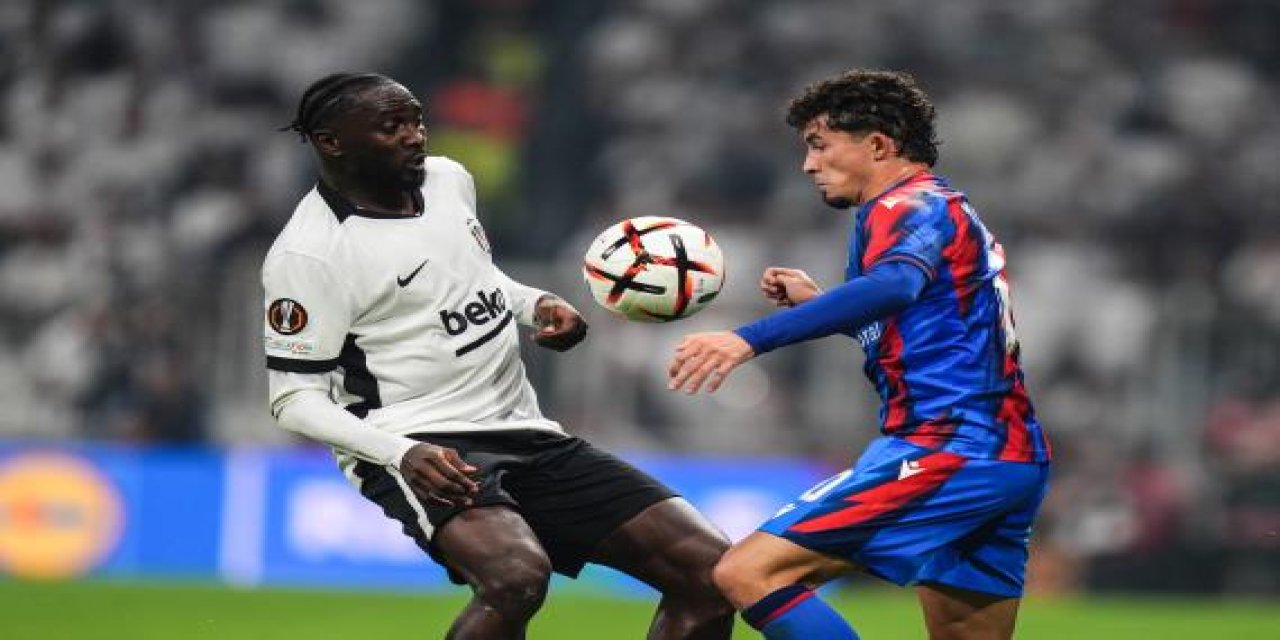 Beşiktaş 10 Kişi Kaldığı Maçta Crystal Palace ile 2-2 Berabere Kaldı