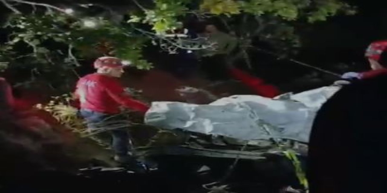 Çankırı'da uçuruma yuvarlanan otomobilde 4 kişi öldü, 1 kişi yaralandı