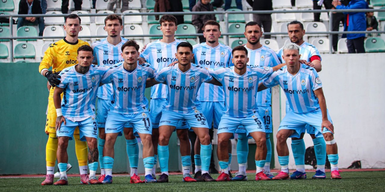 Pazarspor  İstanbul’da İki Puan Bıraktı, Zirve Yarışında Yara Aldı