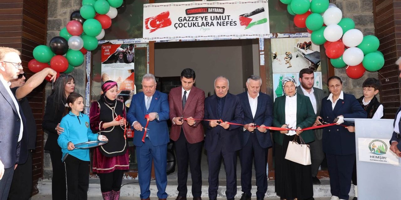 Hemşin'de Cumhuriyet Bayramı'nda Gazze İçin İyilik Seferberliği