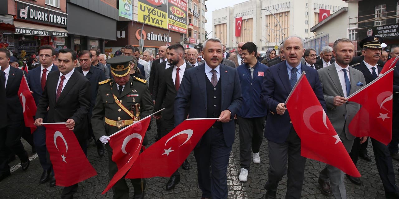 Rize'de Cumhuriyet'in 103. yılı kutlanıyor