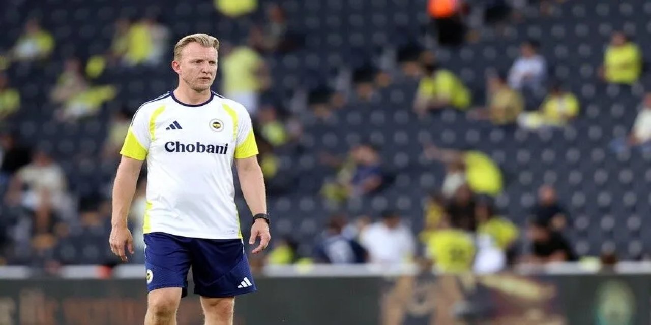 Fenerbahçe'de yeni teknik direktör belirlenene kadar Dirk Kuyt görev yapacak