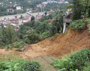 Rize'de 55 Köyde Hasar Tespit Çalışmaları Sürüyor