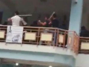 13 Kişinin Yaralandığı Kavga Kamerada