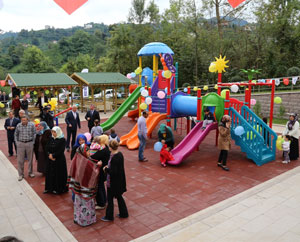 Rize Belediyesi’nden Çocuklara 5 Adet Oyun Parkı