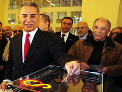 Galatasaray'da Adnan Polat Yeniden Başkan