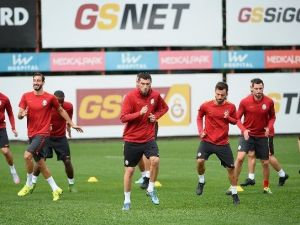 Denayer Takımla Birlikte Çalıştı