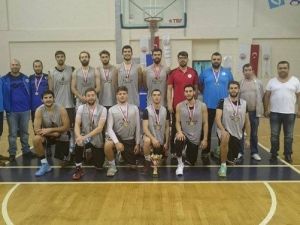 Yalova Group Belediyespor Gemlik’te Şampiyon Oldu