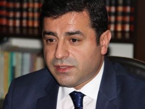 Selahattin Demirtaş: “Önceki Cumhurbaşkanımızın Araması Ahlaki Ve Vicdani Bir Duruş”