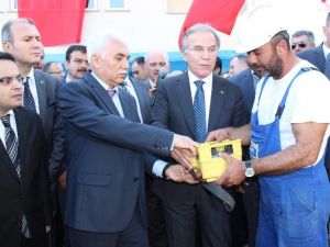 Ak Partili Şahin Baba Ocağı Ovacık’ta Okul Temeli Attı